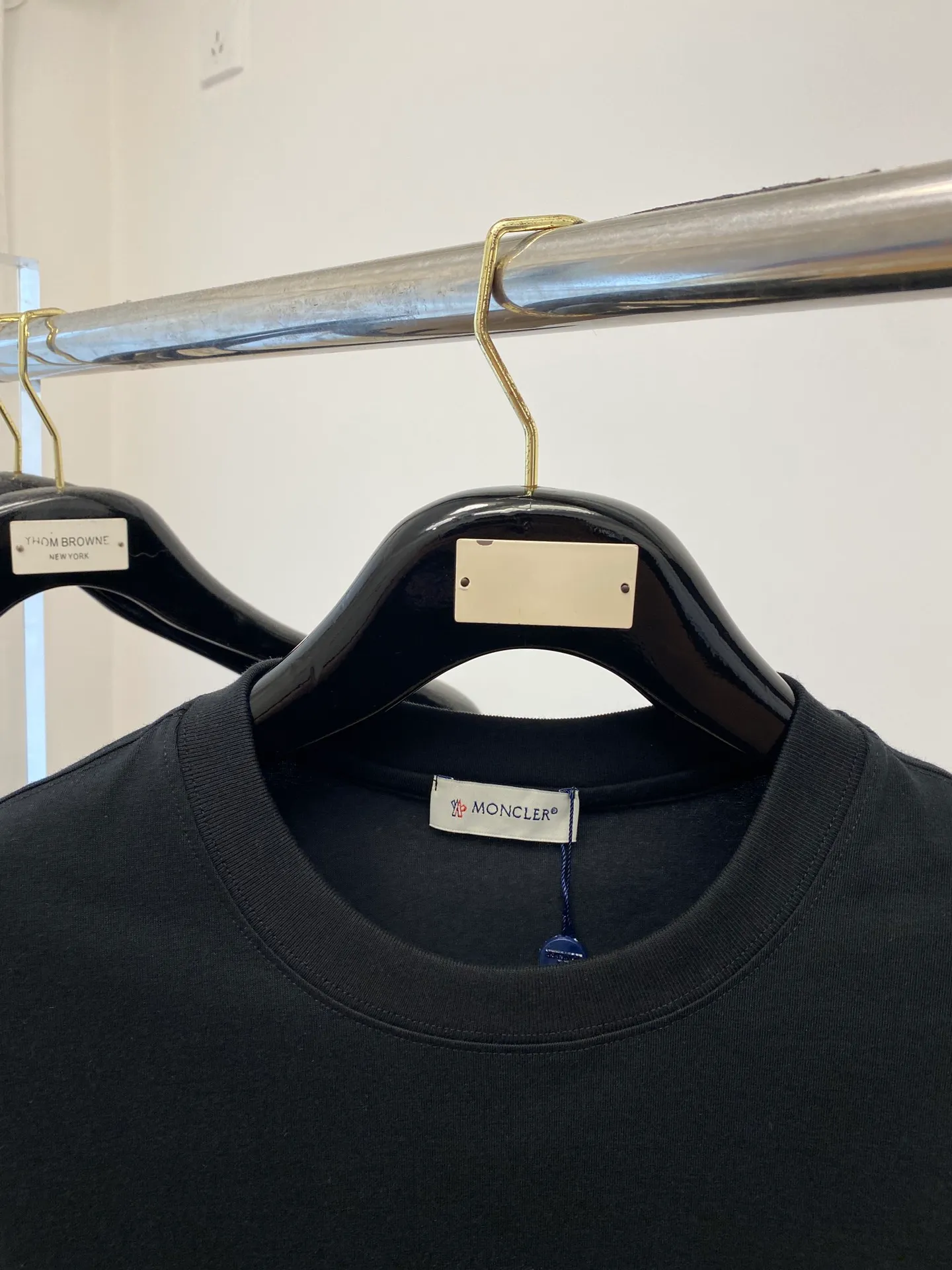 、 T ， ， logo， Versatile 。 260g ， ， ， ，Sizes S-XXL